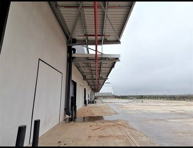 13,000M² WAREHOUSE TO LET IN GLEN MARAIS